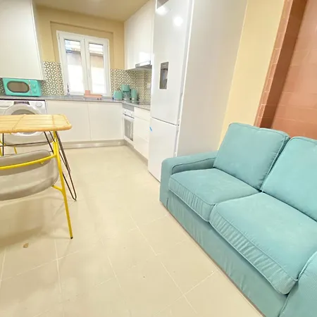 Downtown Terrace Apartment